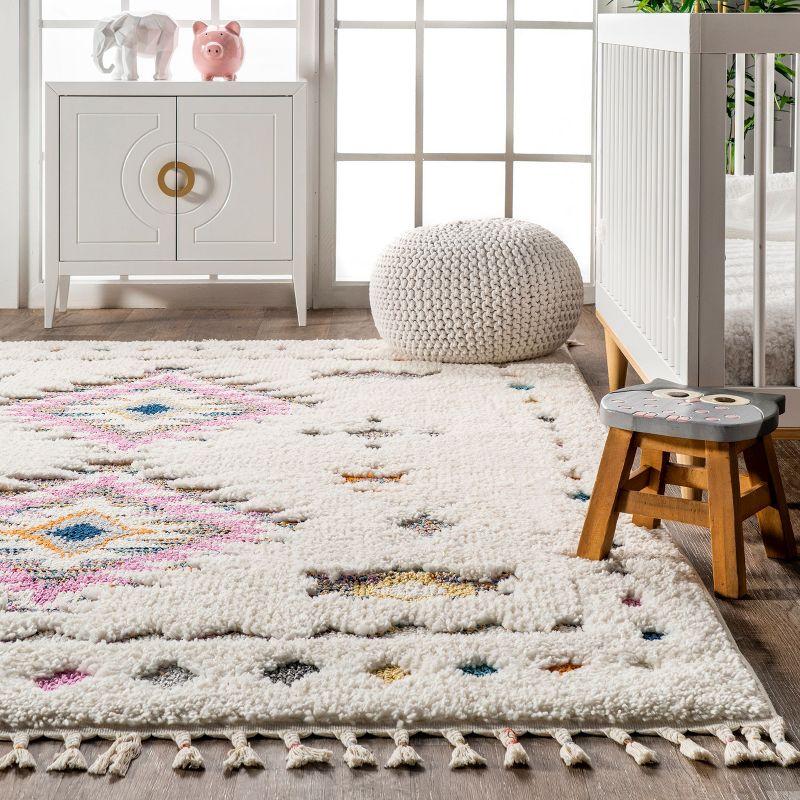 Nuloom Jocelyn Diamond 2x3 Accent Shag Indoor Area Rug for Living Room Bedroom Dining Room Nursery Entryway, Off White/Ivory