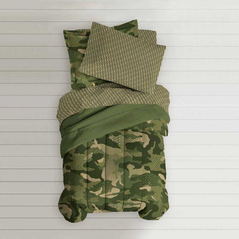 Dream Factory Geo Camo Comforter Set