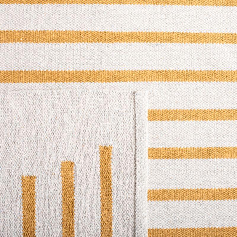 Montauk MTK313 Hand Woven Indoor Accent Rug - Ivory/Gold - 3'x5' - Safavieh
