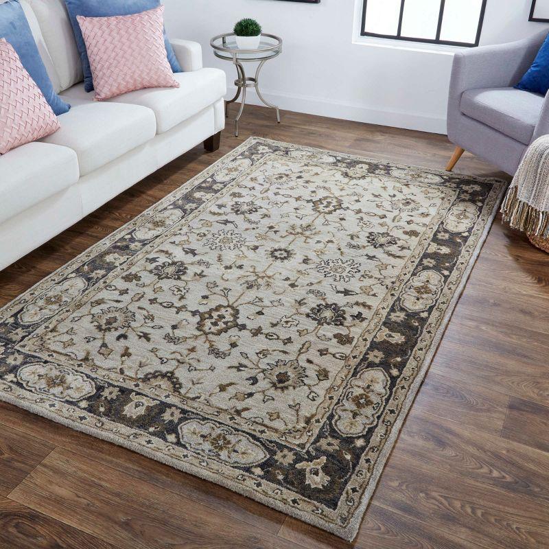 Eaton Traditional Oriental Gray/Ivory/Taupe Area Rug