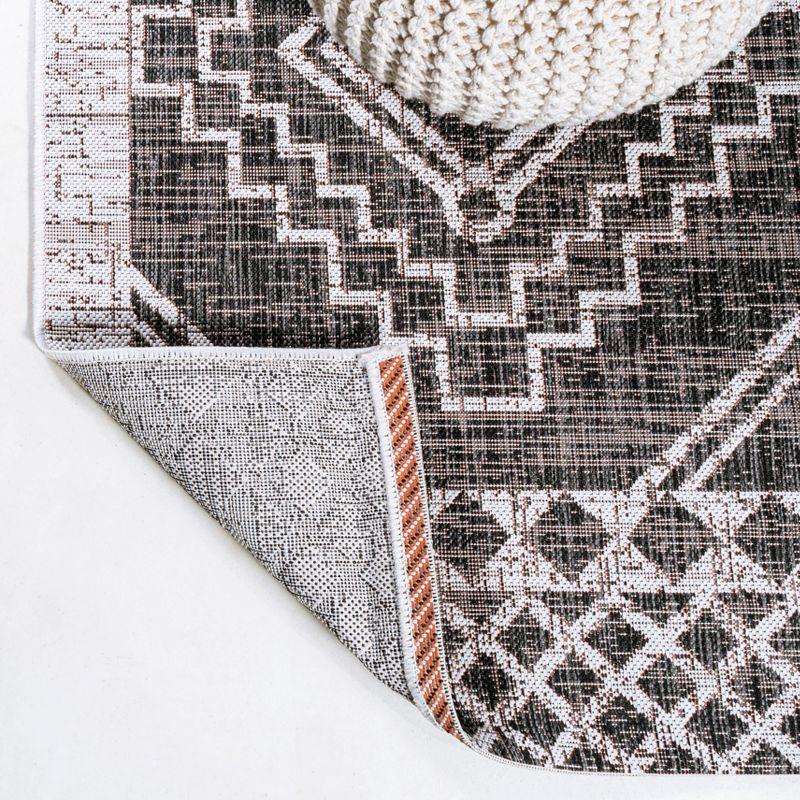 5'x8' Marokko Diamond  Medallion Indoor/Outdoor Area Rug, Black/Ivory - JONATHAN Y