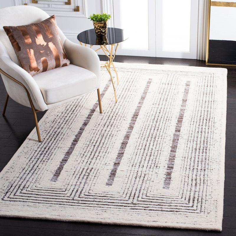 Ivory Elegance 3' x 5' Hand-Tufted Wool & Synthetic Rug