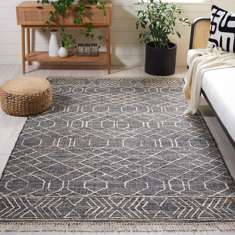 Handmade Black Cotton 4' x 6' Geometric Area Rug