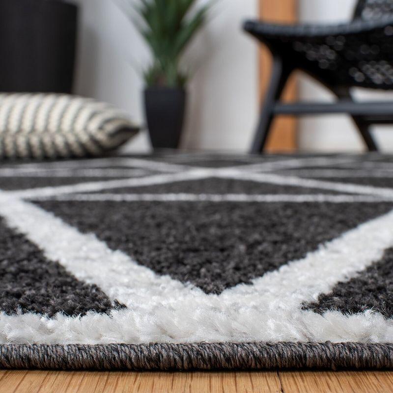 Adirondack ADR262 Machine Made Indoor Area Rug - Black/Ivory - 5'-1"x7'-6" - Safavieh