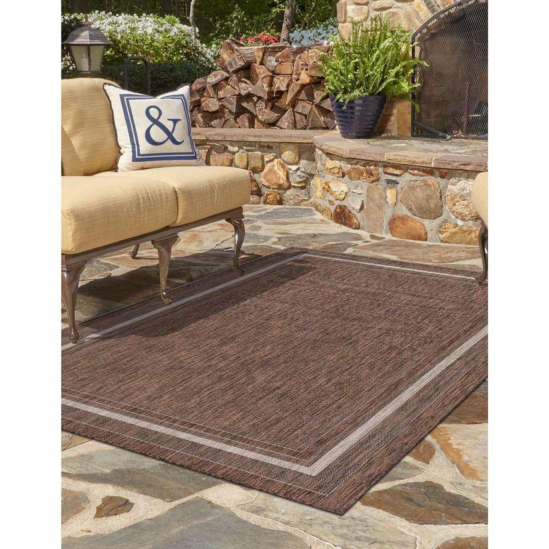 5'3" x 8' Soft Border Brown/Ivory Outdoor Rug