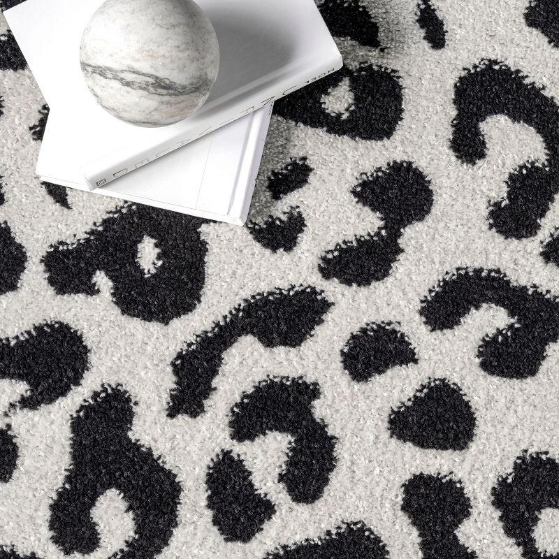 Nuloom Leopard Animal 8x10 Indoor Area Rug for Living Room Bedroom Dining Room Kitchen, Dark Grey/Ivory