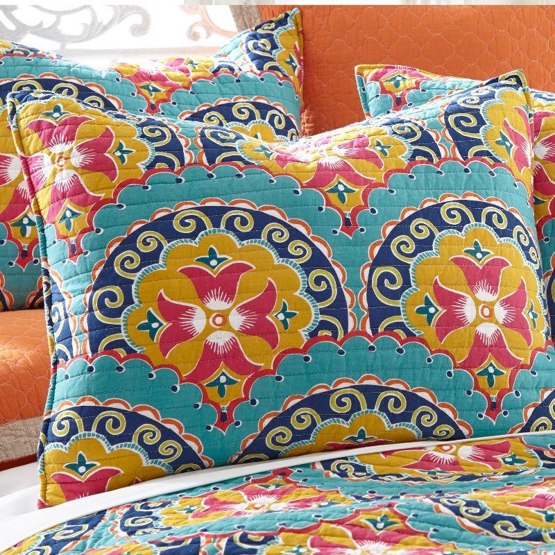 Full/Queen Soft Cotton Reversible Quilt Set with Colorful Medallion Design