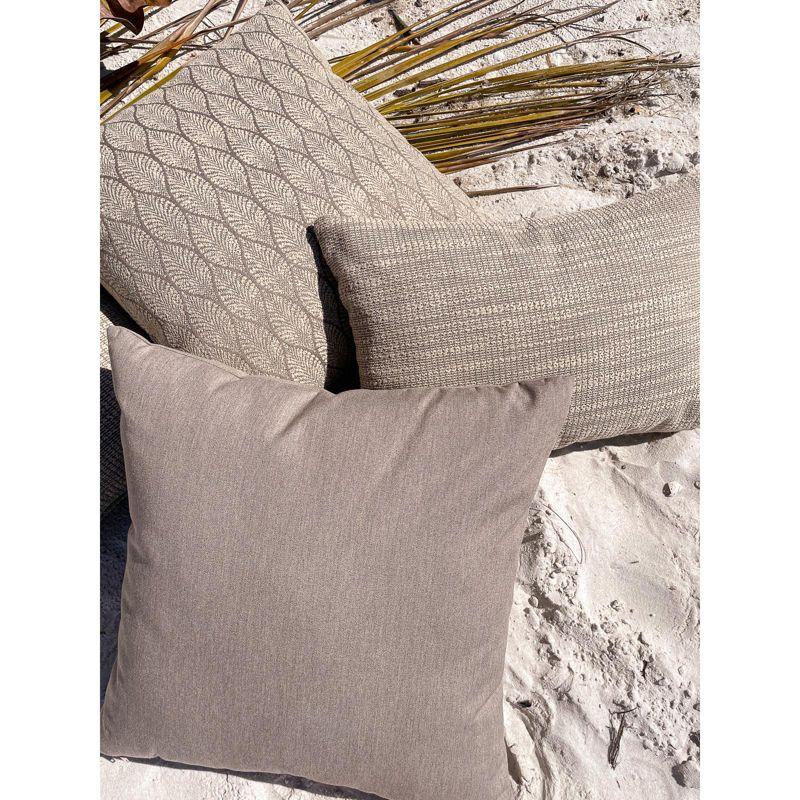 Indoor/Outdoor Throw Pillow