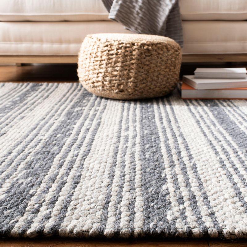 Marbella MRB522 Hand Loomed Indoor Area Rug - Grey/Chocolate - 6'x9' - Safavieh