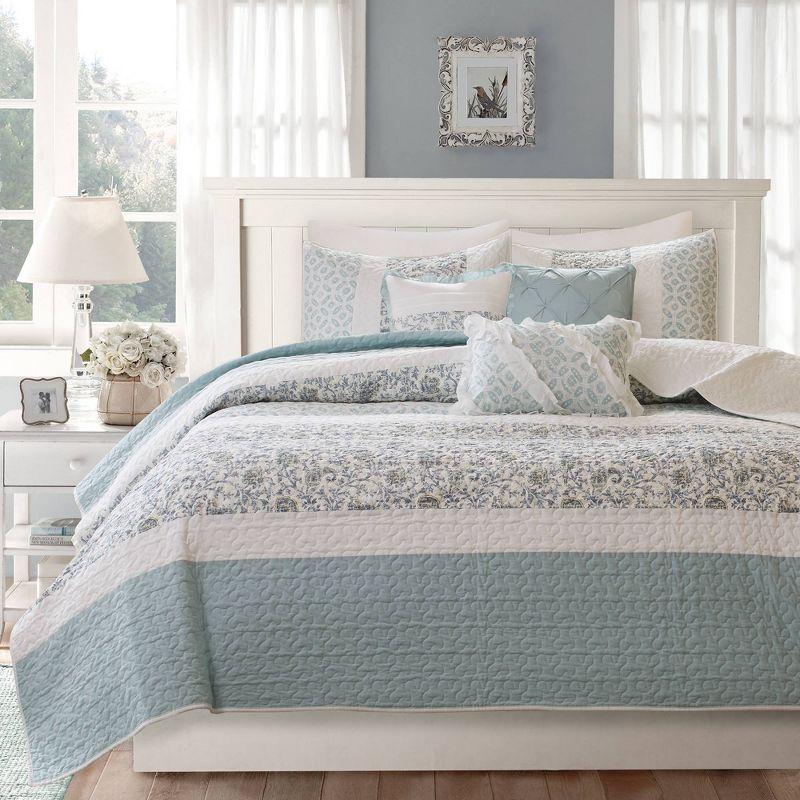 Shabby Chic Blue Paisley Full/Queen Cotton Percale Quilt Set with Decorative Pillows