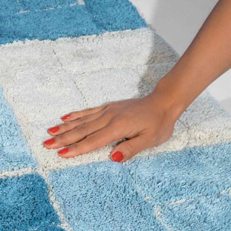 Chesapeake Merchandising Inc. Classic Color Cotton Blend Bath Rug