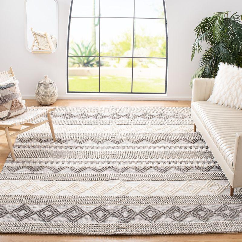 Handwoven Gray Wool Square Tufted Rug - 5' x 5'