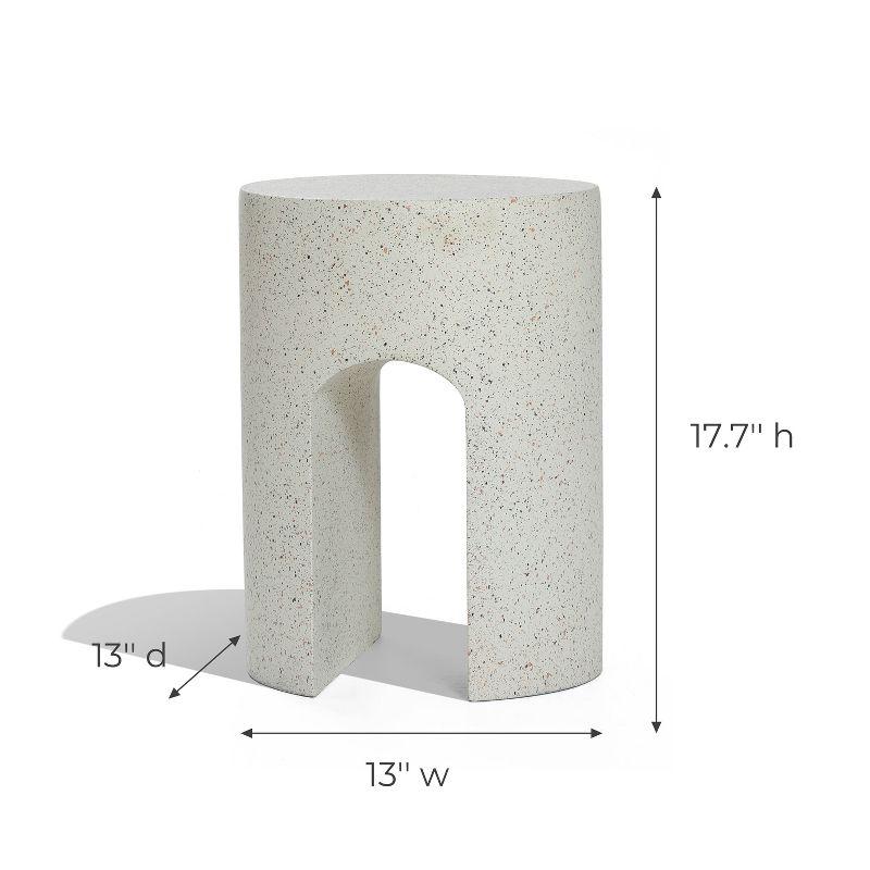 LuxenHome Mod Ivory White Cement Round with U-Shape Outdoor Side Table