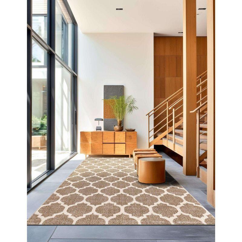 Elegant Trellis Light Brown Indoor Rectangular Rug