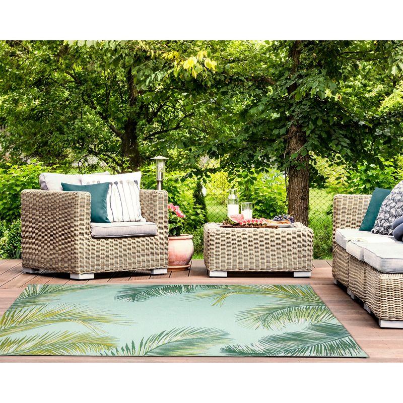 Liora Manne Marina Palm Border Indoor/Outdoor Rug Aqua 3'3" x 4'11"