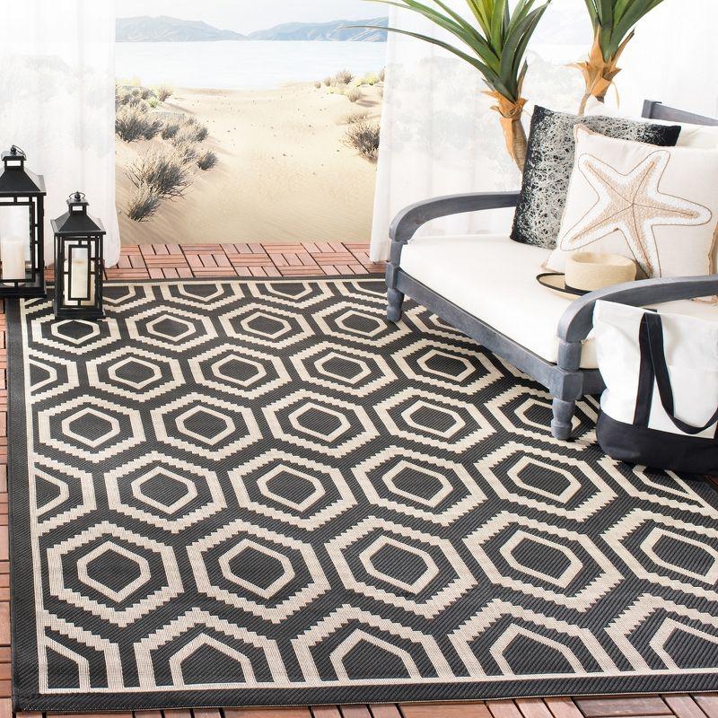 Courtyard CY6902 Power Loomed Indoor and Outdoor Area Rug - Black/Beige - 5'3"x7'7" - Safavieh