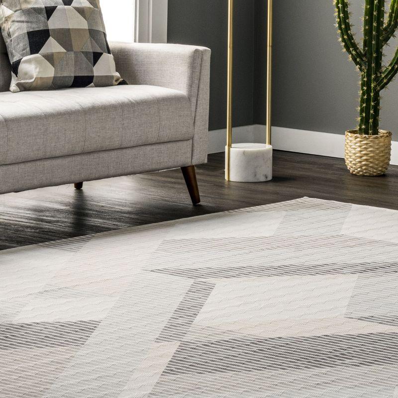 Nuloom Alesha Modern Striped Machine Washable Area Rug