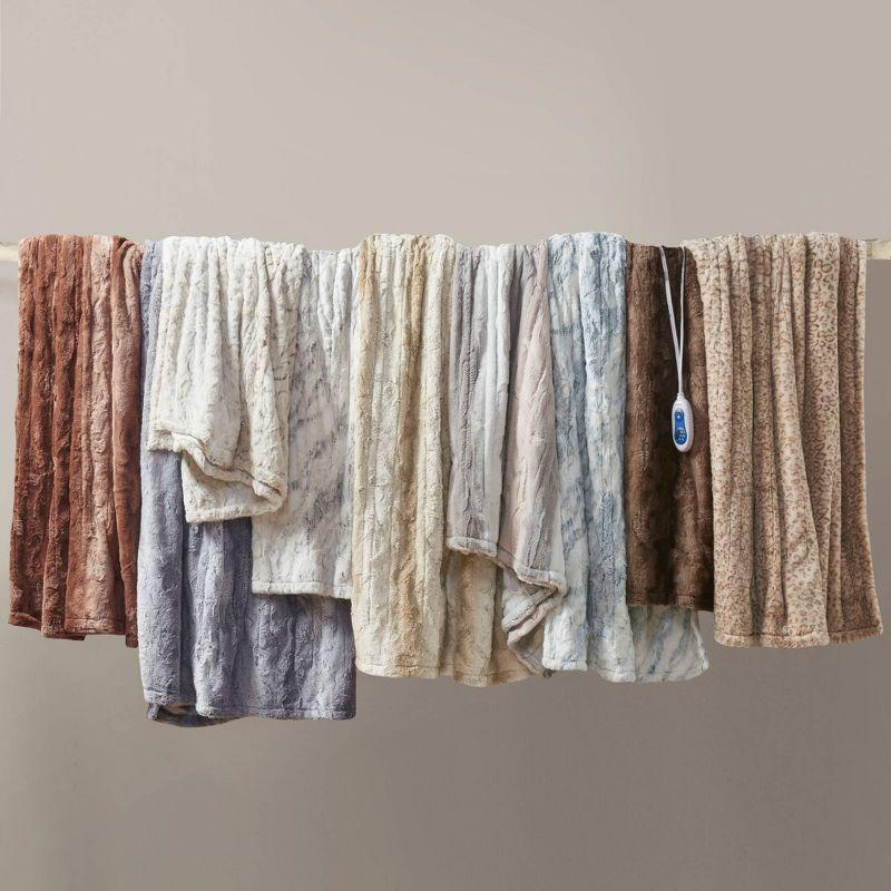 Beautyrest Beautyrest Zuri Oversized Heated Faux Fur Throw