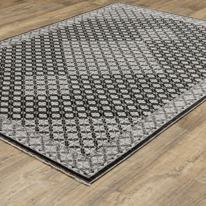 Oriental Weavers Chamberlain CH04A Black/ Grey Indoor Area Rug - 5'3" x 7'6"