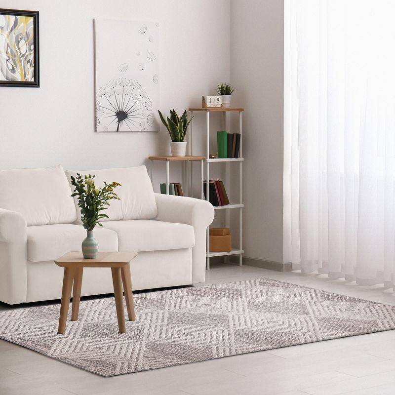 Liora Manne Dunes Modern Diamond Indoor/Outdoor Rug Silver 5'3" x 7'3"