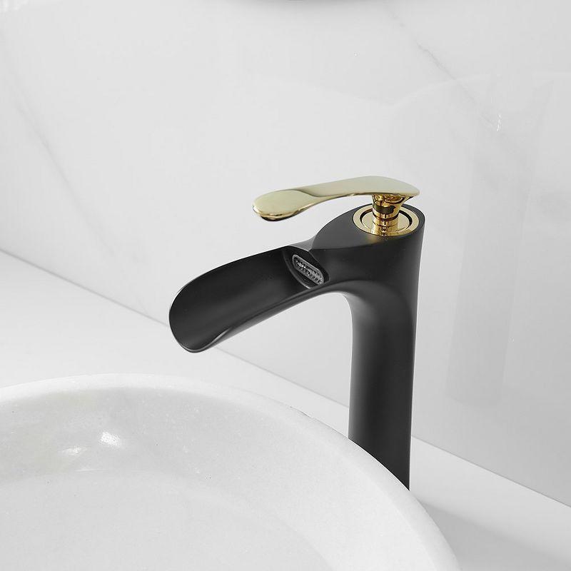 6050 Vessel Sink Faucet Vessel Sink Faucet Single-handle Bathroom Faucet with Drain Assembly