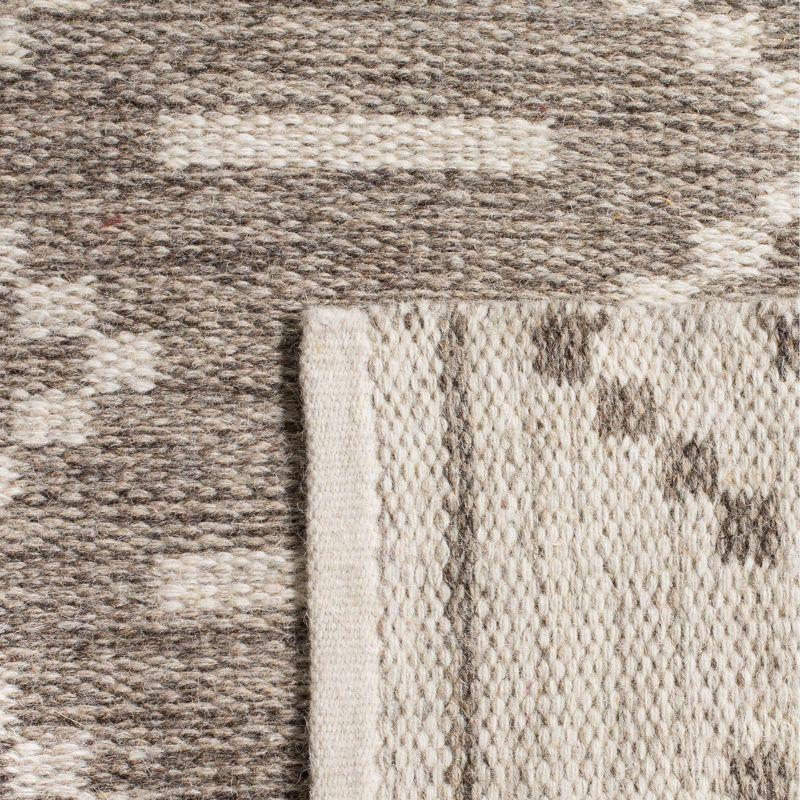 Nomadic Essence Handwoven Grey & Ivory Wool 8' x 10' Area Rug