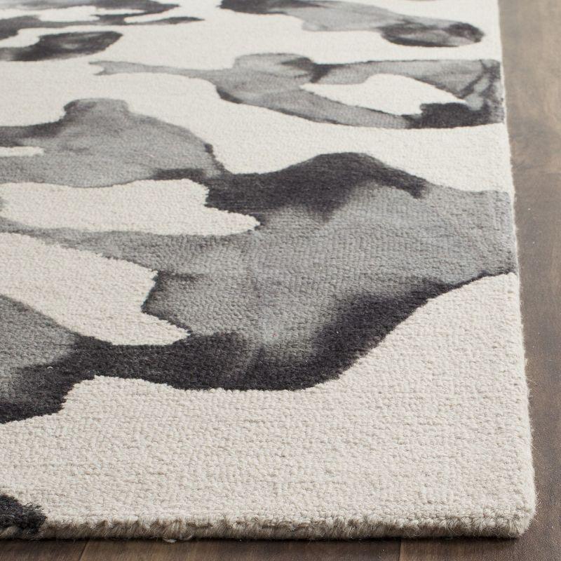 Dip Dye DDY517 Hand Tufted Area Rug  - Safavieh