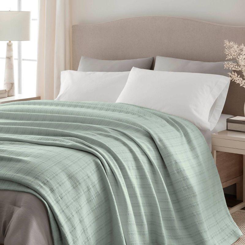 Vellux Vellux 100% Cotton Blanket - Soft, Breathable, Cozy & Lightweight Thermal Blanket  All-Season Blanket Perfect for Layering Bed, Couch & Sofa - Hotel Quality