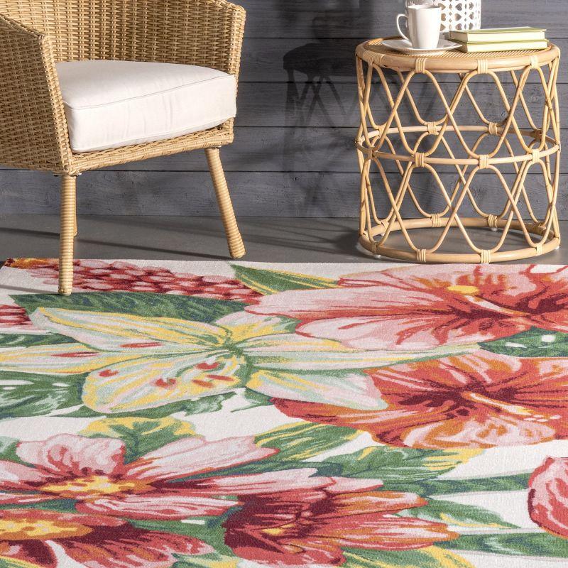 Nuloom Contemporary Floral Sabrina Indoor/Outdoor Patio Area Rug