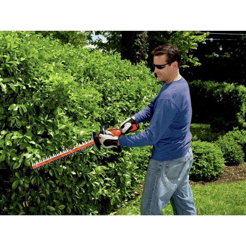 Black + Decker LHT2436 40V MAX Lithium-Ion Dual Action 24 in. Cordless Hedge Trimmer Kit