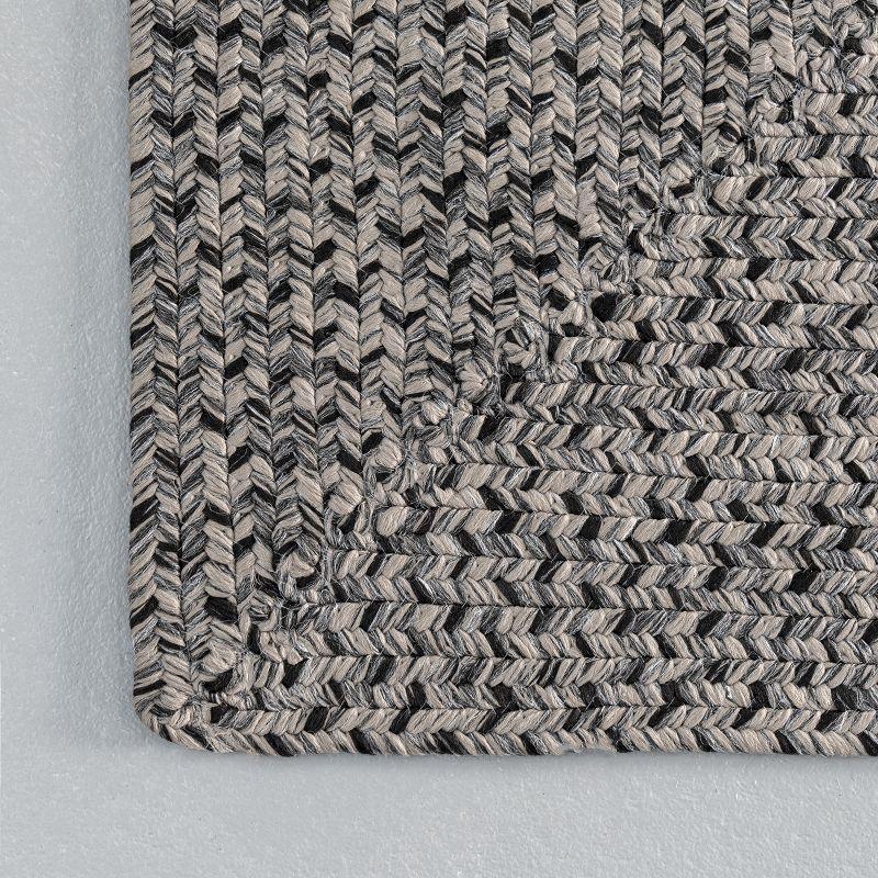 Charcoal Braided Synthetic 5x8 Indoor/Outdoor Area Rug