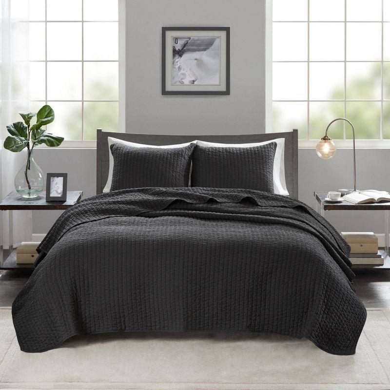 Cozy Farmhouse Black Microfiber Twin Quilt Set with Reversible Design