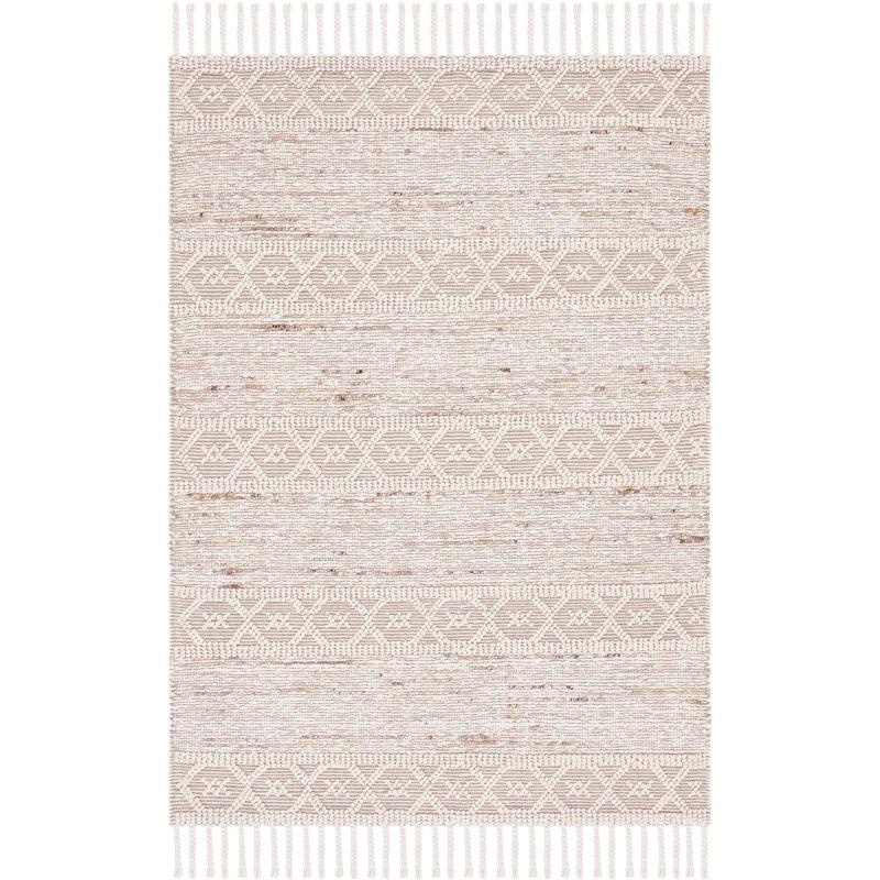 Ivory and Beige Handwoven Wool Area Rug, 4' x 6'