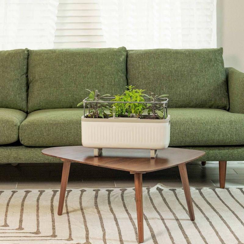 Vego Garden Mini Herb Plastic Outdoor Pot Planter with Trellis