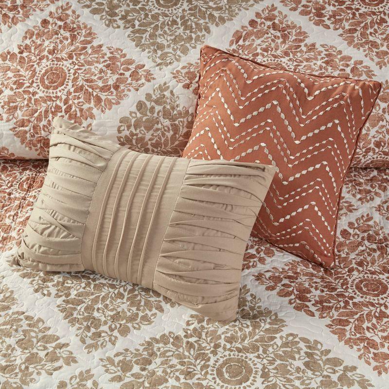 Madison Park Claire 6 Piece Printed Quilt Set with Throw Pillows