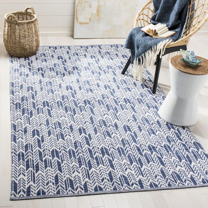 Navy/Ivory Hand-Woven Cotton Blend Reversible Area Rug 5' x 8'