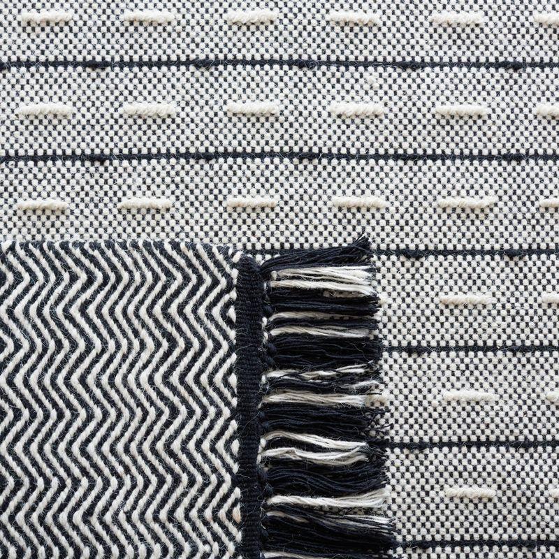 Vermont VRM504 Power Loomed Area Rug - Ivory/Black - 6'x6' - Safavieh.