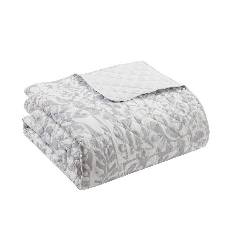 VCNY Tufted Boho Abstract Floral Reversible Quilt Set Gray