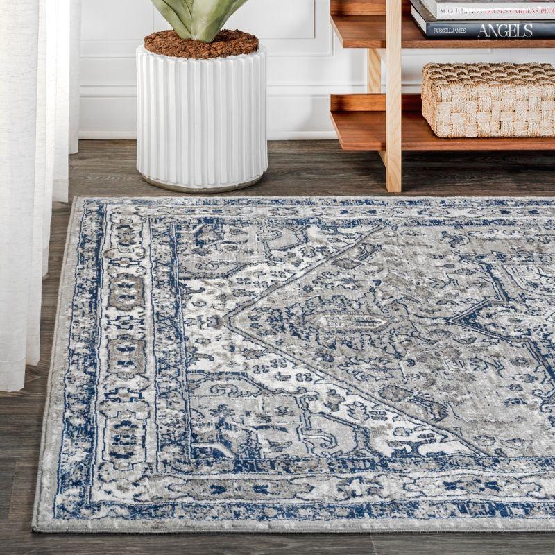 5'x8' Modern Persian Vintage Medallion Area Rug, Light Grey/Navy - JONATHAN Y