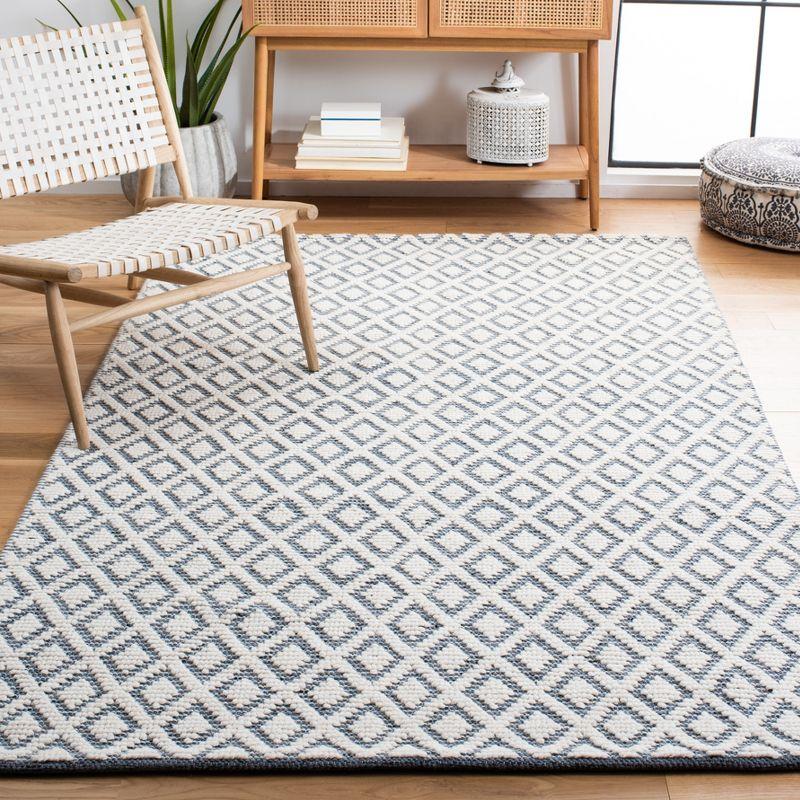 Vermont Elegance Ivory & Blue Hand-Knotted Wool Rug - 3' x 5'