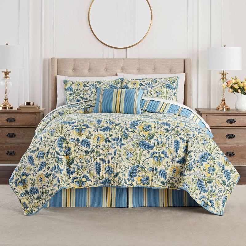 Twin Blue Cotton Reversible Floral Quilt Set