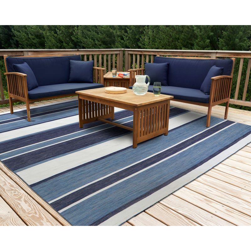 Liora Manne Sorrento Boat Stripe Indoor/Outdoor Rug Navy 8' Square
