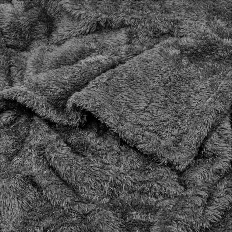 PAVILIA Plush Throw Blanket for Couch Bed, Faux Shearling Blanket and Throw for Sofa Home Decor