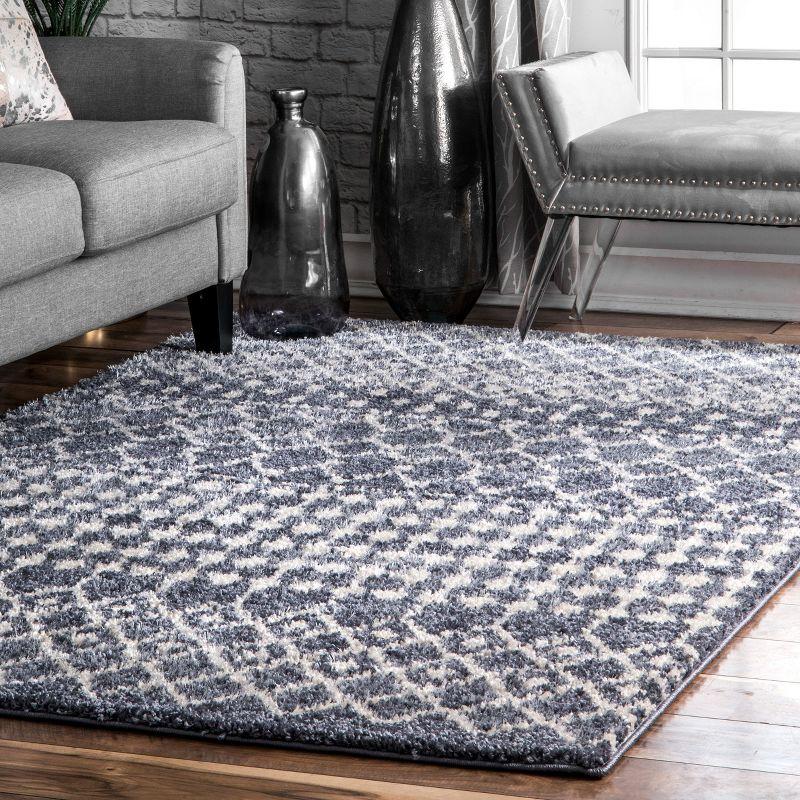 Gray Geometric Shag Synthetic 5' x 7' Area Rug