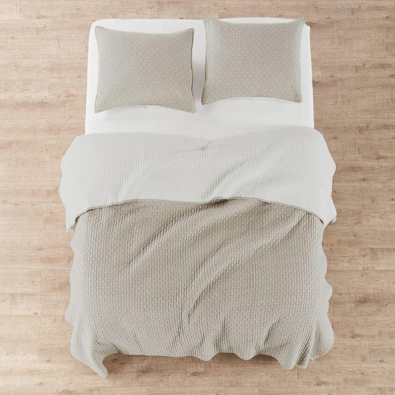 Cross Stitch Taupe Full/Queen Quilt Set