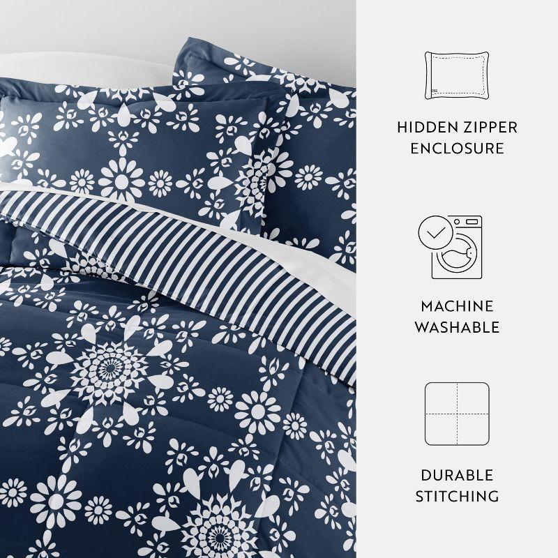 Paisley & Medallion Stripe Reversible Patterned Soft Comforter Sets - Becky Cameron, Daisy Medallion / Navy, Full/Queen