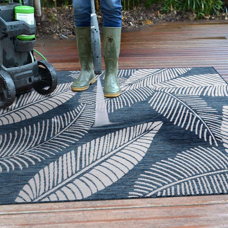 World Rug Gallery Distressed Palm Leaves Textured Flat Weave Indoor/Outdoor Area Rug - NAVY 7'10"X10'