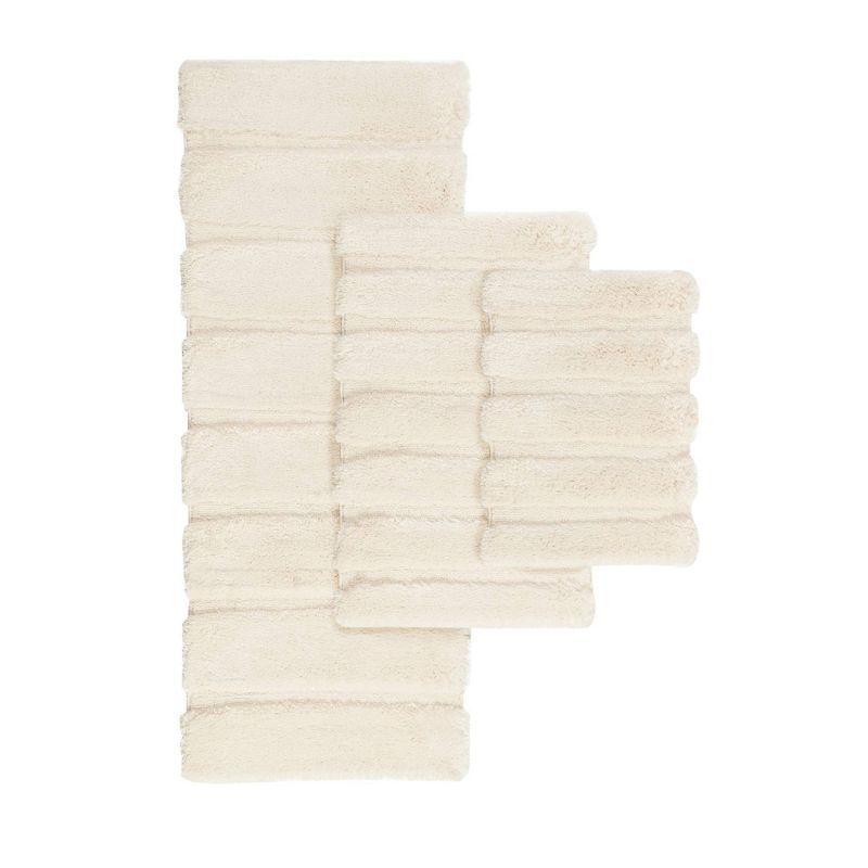 Chanchal Tufted Pearl Channel Bath Rug