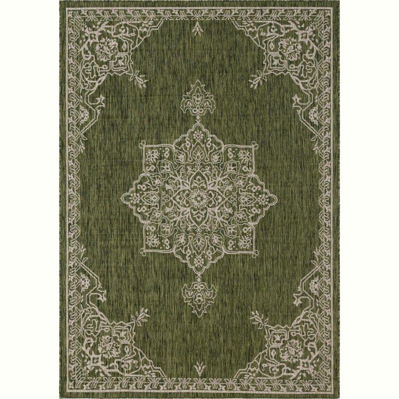 Unique Loom Outdoor Traditional Antique Medallion Woven Area Rug