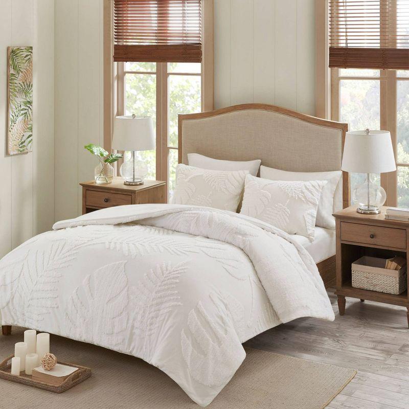 Full White Cotton Tufted Palm Comforter Set